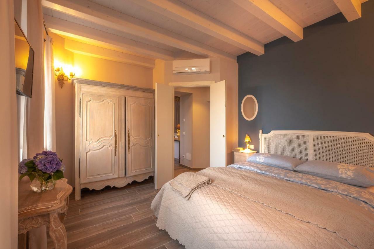 Giardini Magnolia Apartment Белджирате Екстериор снимка