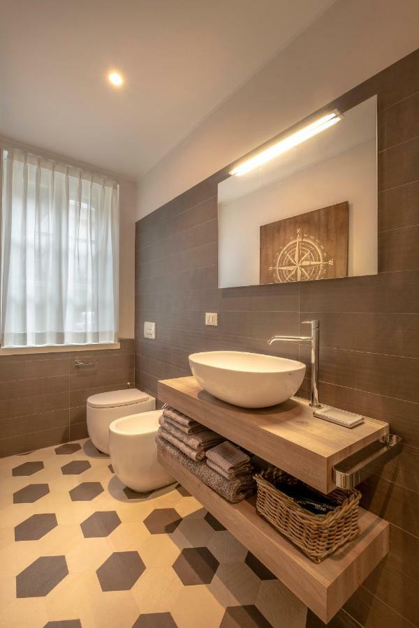 Giardini Magnolia Apartment Белджирате Екстериор снимка