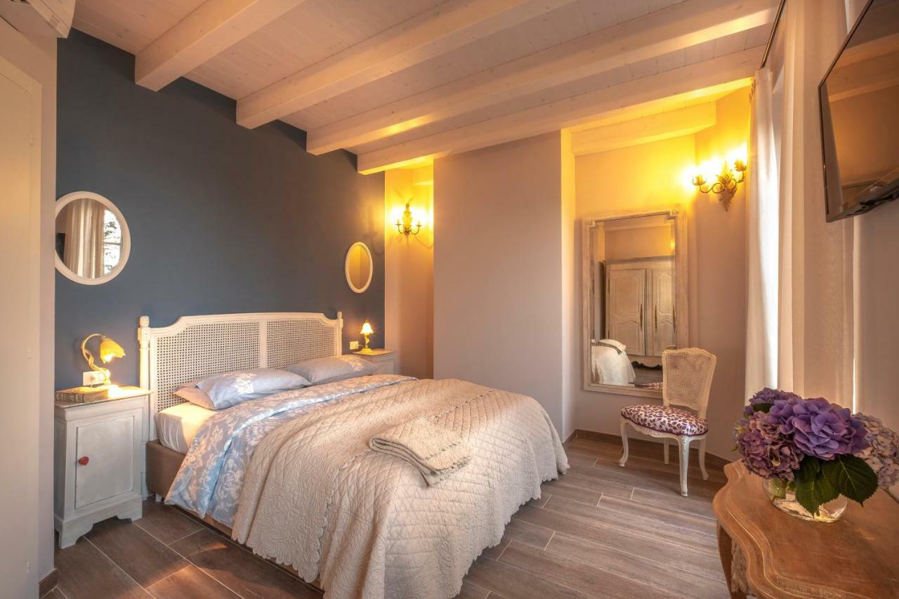 Giardini Magnolia Apartment Белджирате Екстериор снимка