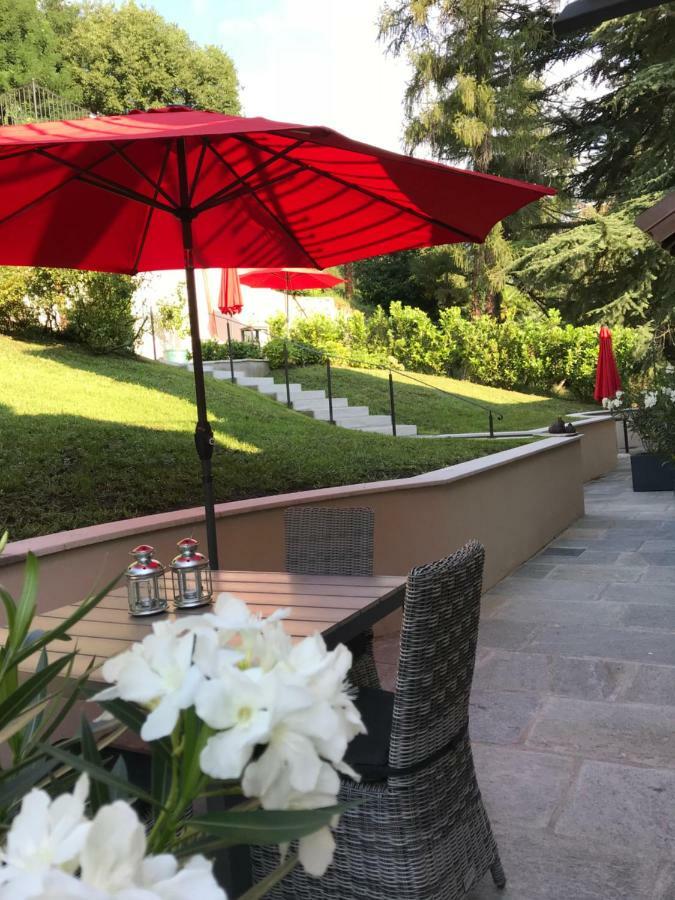 Giardini Magnolia Apartment Белджирате Екстериор снимка